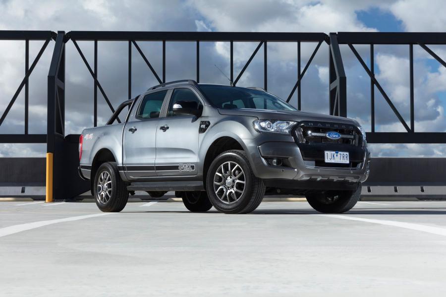  Ford Ranger Double Cab FX4 2017 года  (AU) (фото 35 из 40)